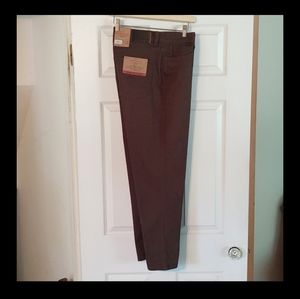 Men's NEW NEVER WORN! 36WX30L Slim Straight Fit. Soft brushed twill, Stretch